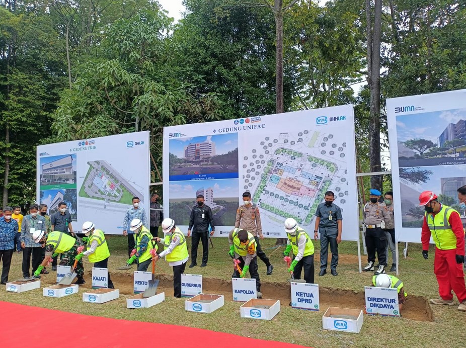 Sejumlah Tokoh Letakkan Batu Pertama Ground Breaking Pembangunan Gedung UNIFAC, FKIK dan Pascasarjana Unja