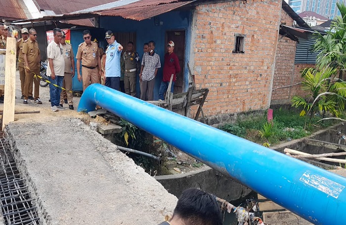 Nilai Tak Sesuai, Wali Kota Jambi Syarif Fasha Minta Proyek Drainase di Solok Sipin Dikaji Ulang