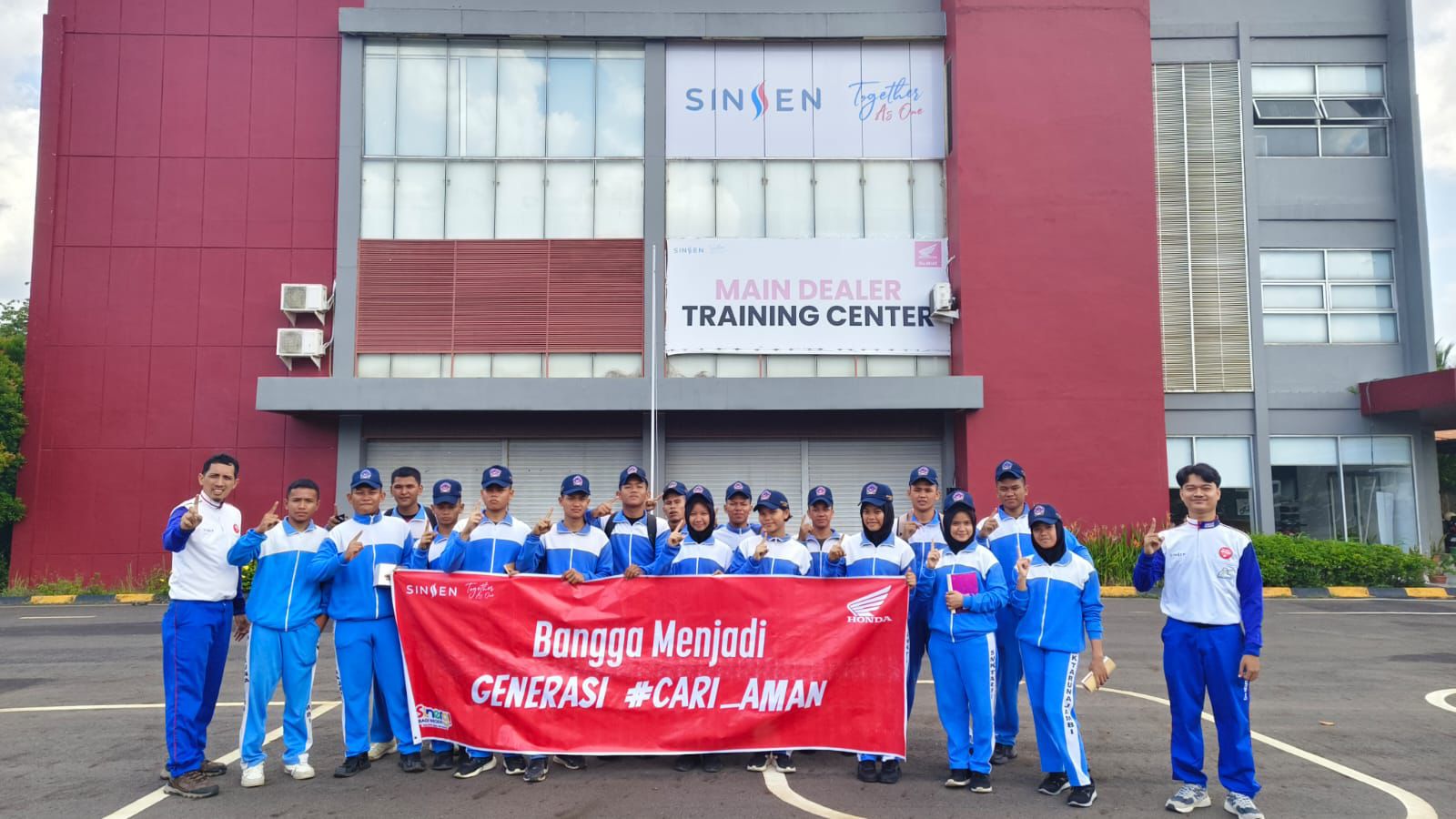 Sinsen Bekali Generasi Muda dengan Edukasi Safety Riding, Kenali Bahaya di Jalan