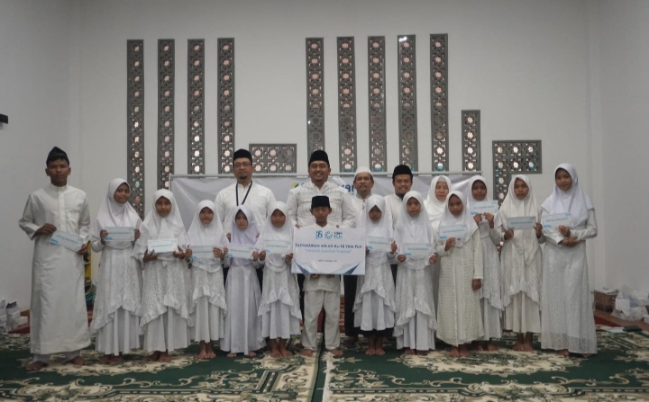 YBM PLN UP3 Jambi Berikan Santunan Anak Yatim Di Kota Jambi Dalam Rangka Tasyakuran Milad 18 YBM PLN