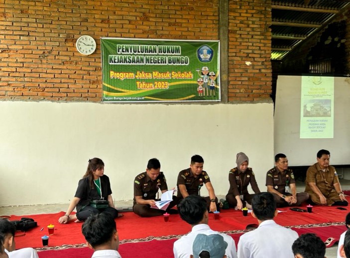 Jaksa Masuk Sekolah, Beri Pemahaman Hukum Kepada Siswa SMK Negeri 2 Bungo