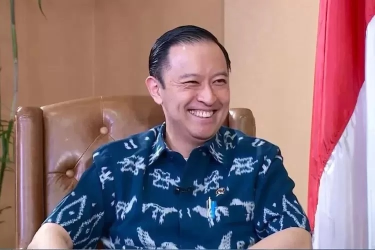 Mantan Menteri Perdagangan, Jon Lembong, Jadi Tersangka Kasus Impor Gula di Kemendag