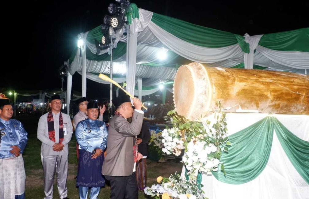 Pembukaan MTQ Ke-53 Tingkat Kecamatan Sekernan, Sekda Muaro Jambi Ajak Masyarakat Sukseskan Acara