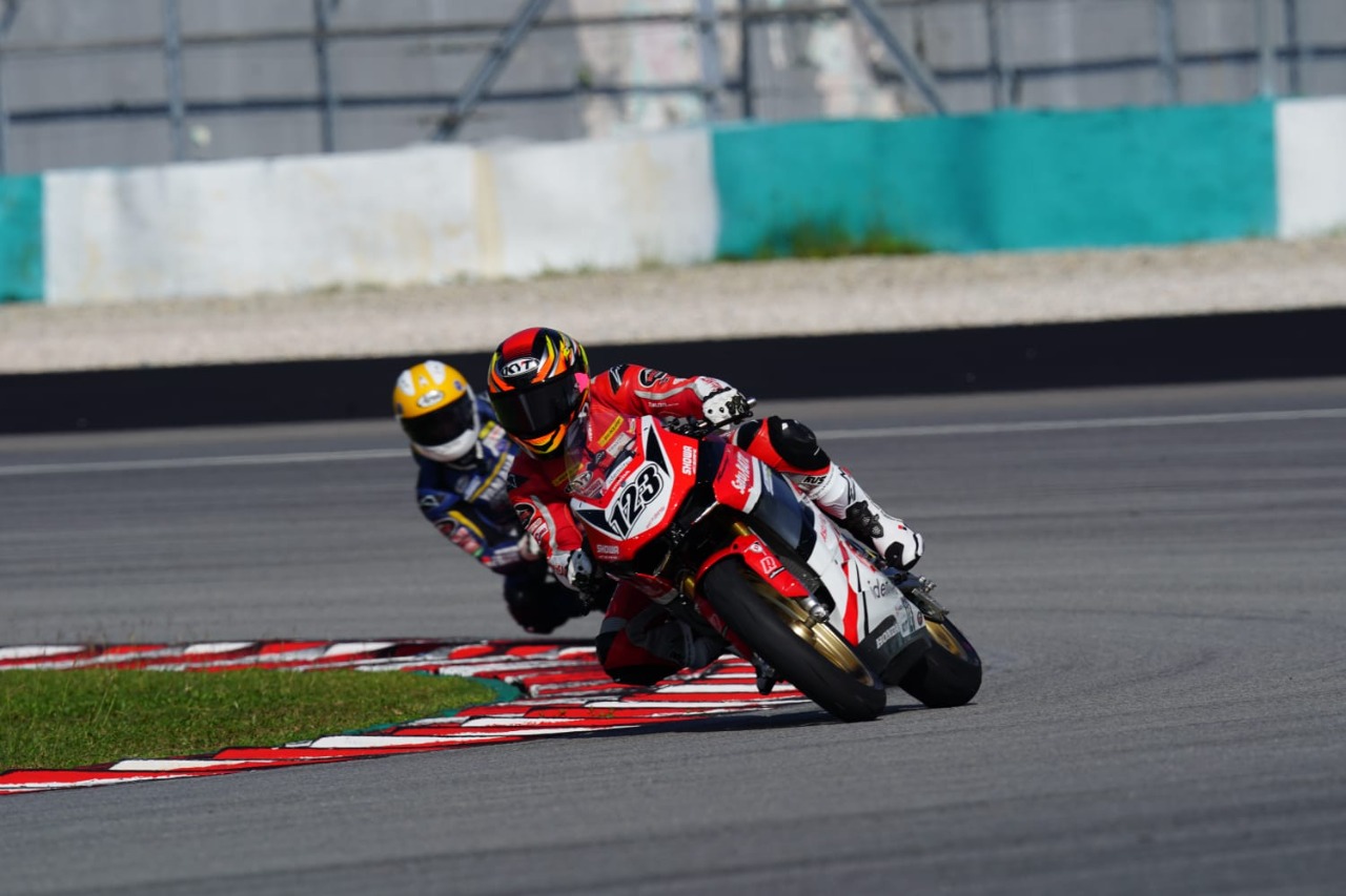 Pebalap Astra Honda Jaga Tren Berkibarnya Merah Putih di ARRC Sepang Dengan Tampil Impresif