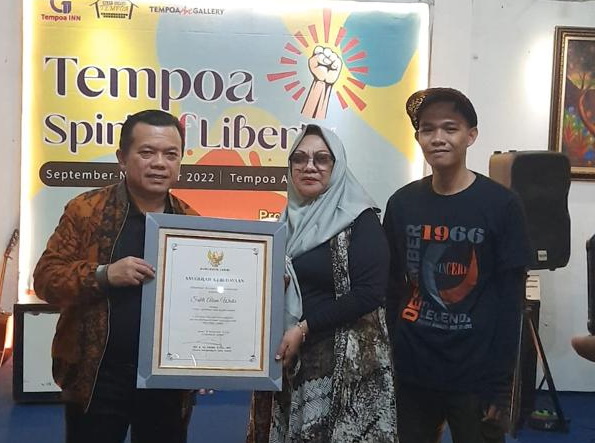 Gubernur Jambi Serahkan Anugerah Kebudayaan, untuk Dedikasi dan Karya Sakti Alam Watir