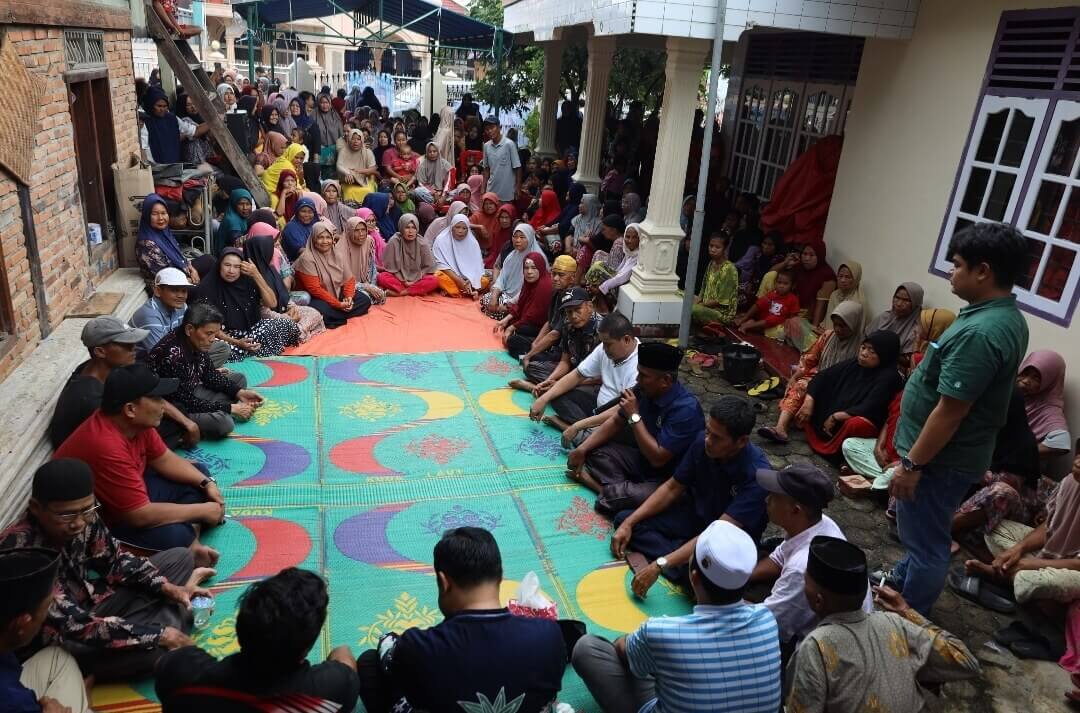 Meski Hujan Turun, Massa Pendukung Jumiwan - Maidani di Pelayang Tetap Membludak