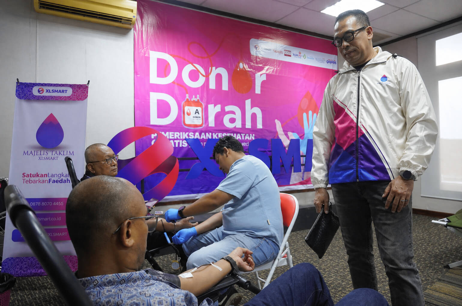 Rayakan Satu Tahun Perjalanan, XLSMART Gelar Cek Kesehatan dan Donor Darah Kumpulkan 130 Kantong