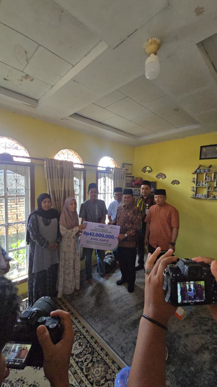 Santunan Jaminan Kematian Diserahkan, Bukti Nyata Perlindungan bagi Ketua RT