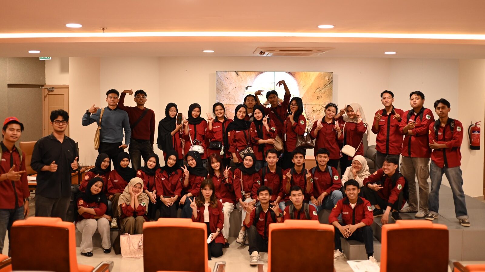 HIMA HUMANIS UNJA Bangkitkan Semangat Generasi Muda Lewat Gebyar Humanis 2026