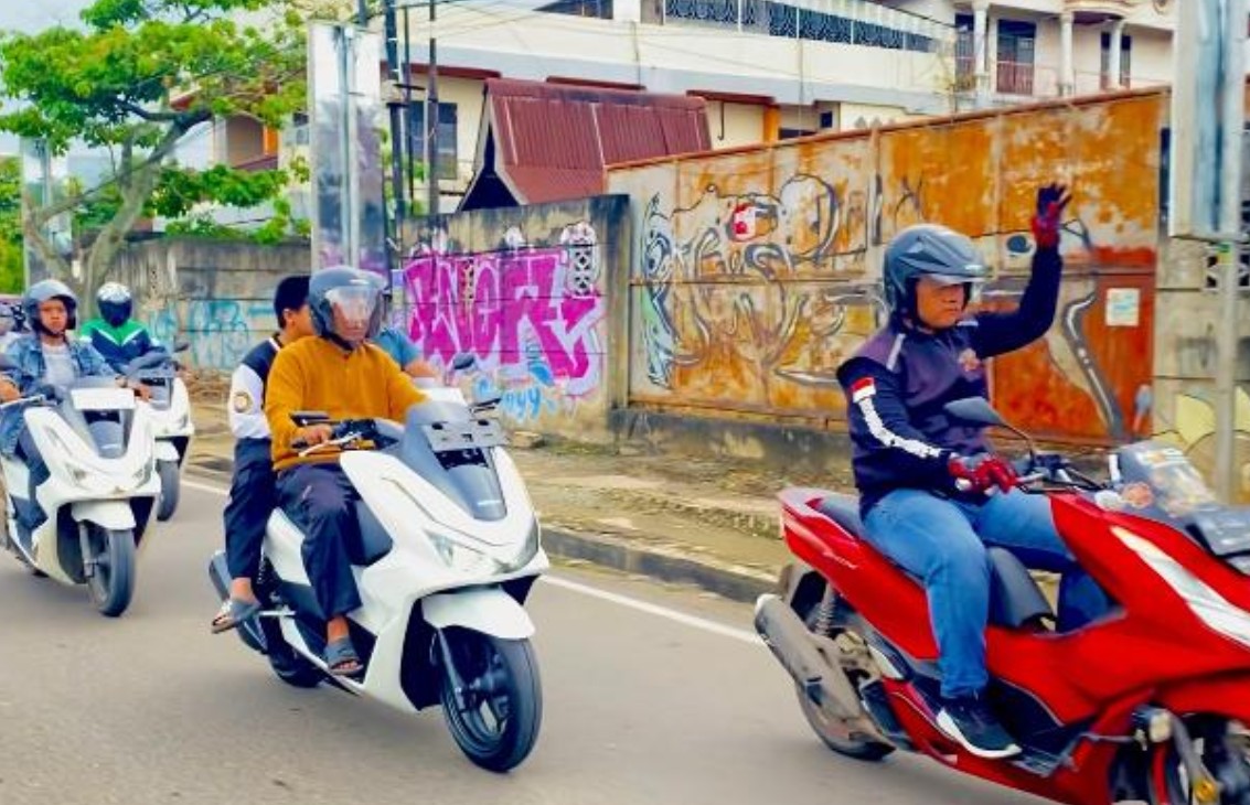 Komunitas Honda PCX Club Indonesia Chapter Jambi Ikut Meriahkan Exhibition New Honda PCX160 di Jambi