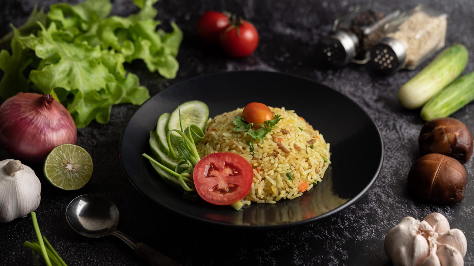 Cobain Deh! Resep Nasi Goreng Cabe Hijau yang Super Nagih