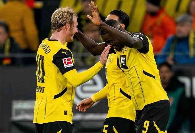 Borussia Dortmund Pecundangi Leipzig! Rekor Tak Terkalahkan Leipzig Akhirnya Tumbang di Signal Iduna Park