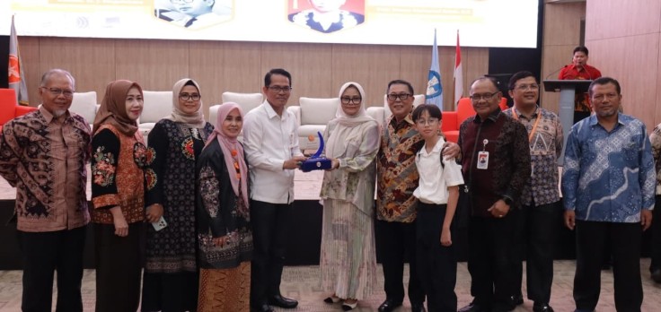 Pascasarjana UNJA Resmikan Penamaan Gedung Graha Singedekane dan Graha Kemas Mohamad Saleh