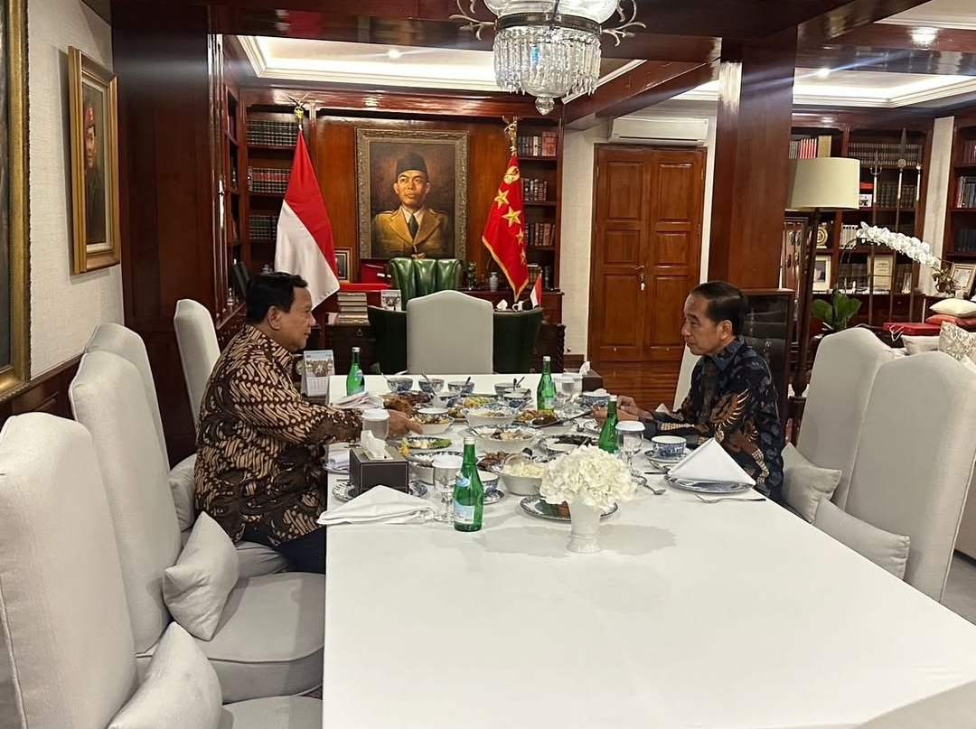 Makan Malam Bersama di Kertanegara: Prabowo dan Jokowi Saling Berbagi Cerita