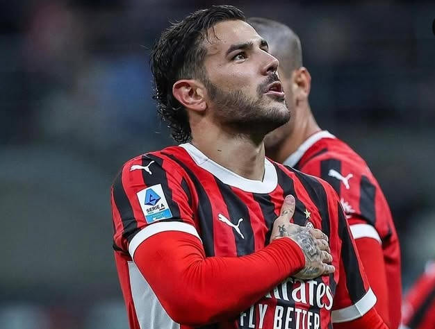 AC Milan Akan Membuka Harga Untuk Theo Hernandez Di Bursa Transfer Januari 2025