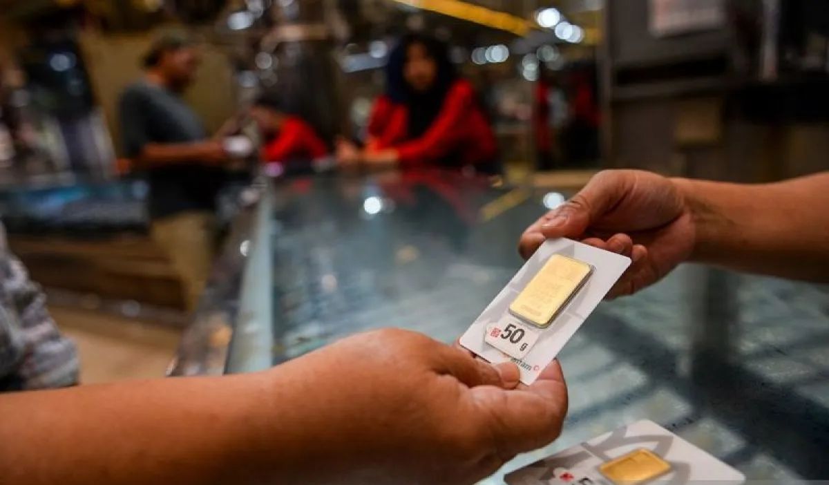 Harga Emas Pegadaian Awal Pekan Stabil, Antam Tahan di Rp2,34 Juta per Gram