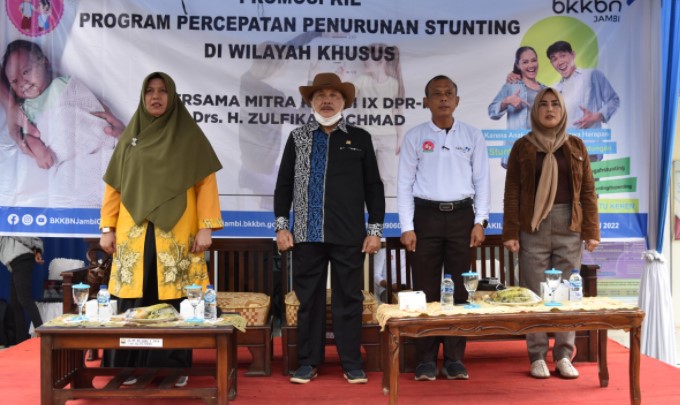 ﻿BKKBN Provinsi Jambi Bersama Mitra Komisi IX DPR - RI Menyelenggarakan Promosi KIE di  Wilayah Khusus