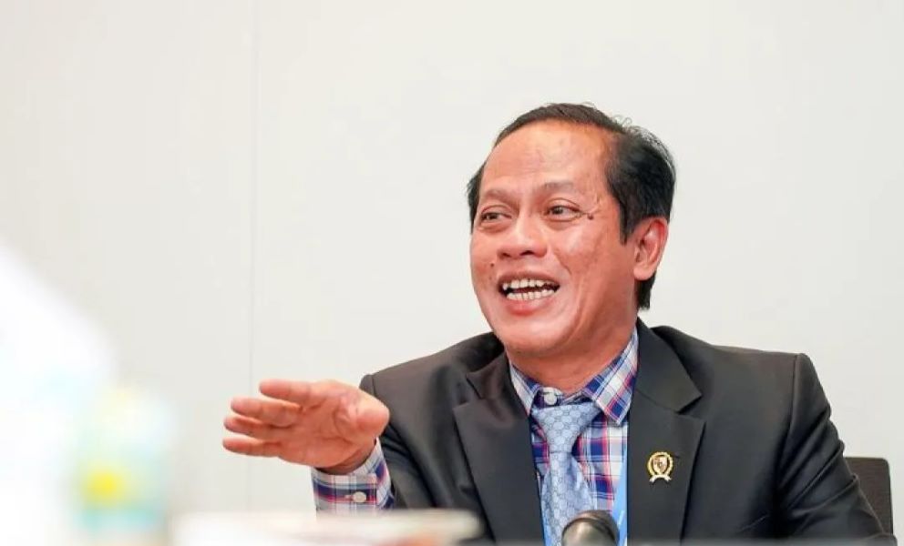 Jambi Jadi Sorotan! Termasuk dalam 6 Daerah Rawan Karhutla, Ini Arahan Menteri LH Hanif Faisol 