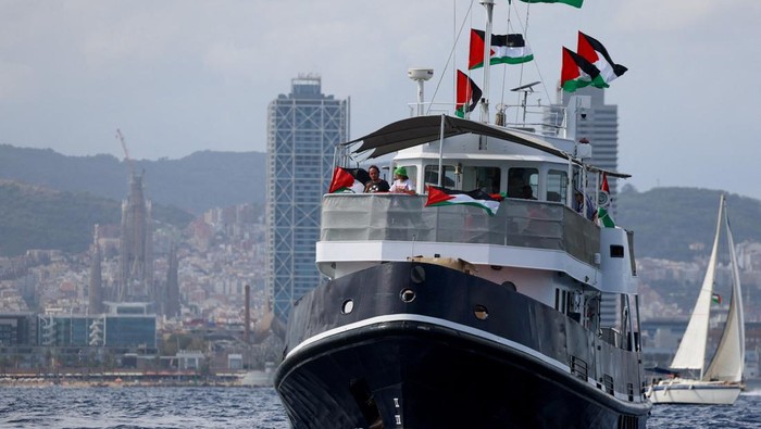 Kapal Global Sumud Diserang, Greta Thunberg Turut Ditangkap Aparat Israel