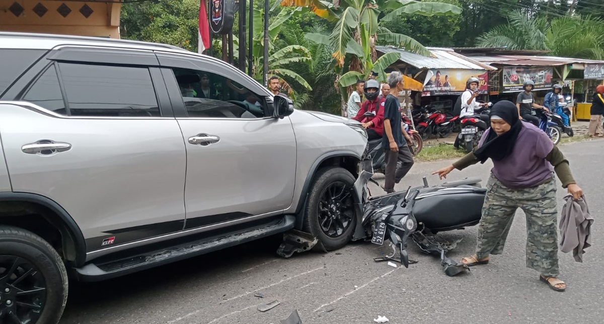 Fortuner Vs BeAt di Depan Kantor Lurah Simpang Rimbo Kota Jambi, Warga Bagan Pete Meninggal Dunia