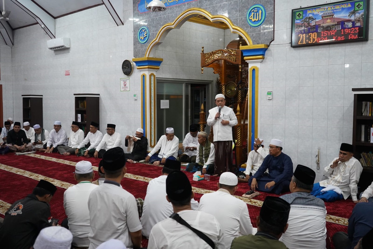 Gubernur Jambi Al Haris Safari Ramadan di Masjid Kurnia Kota Jambi 