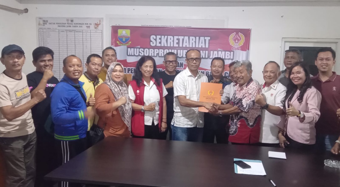 Mat Sanusi Ambil Sendiri Formulir Pendaftaran Calon Ketum KONI Provinsi Jambi