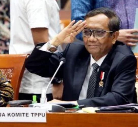 Rapat Komisi III DPR, Mahfud MD Tak Mau Diinterupsi: Tiap ke Sini Dikeroyok, Belum Ngomong Sudah Diinterupsi