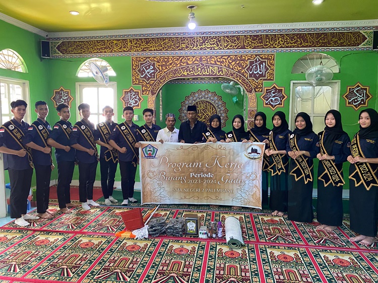 Bujang Gadis SMAN 2 Palembang Gelar Program Kerja 'The Love Mosque Movement' di Musala Ar-Rahman