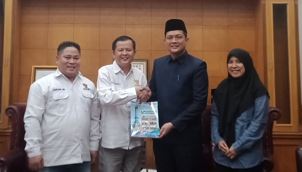 Komisi Informasi Jambi Serahkan Laporan Kinerja 2024 ke DPRD, Dorong Keterbukaan Informasi Publik