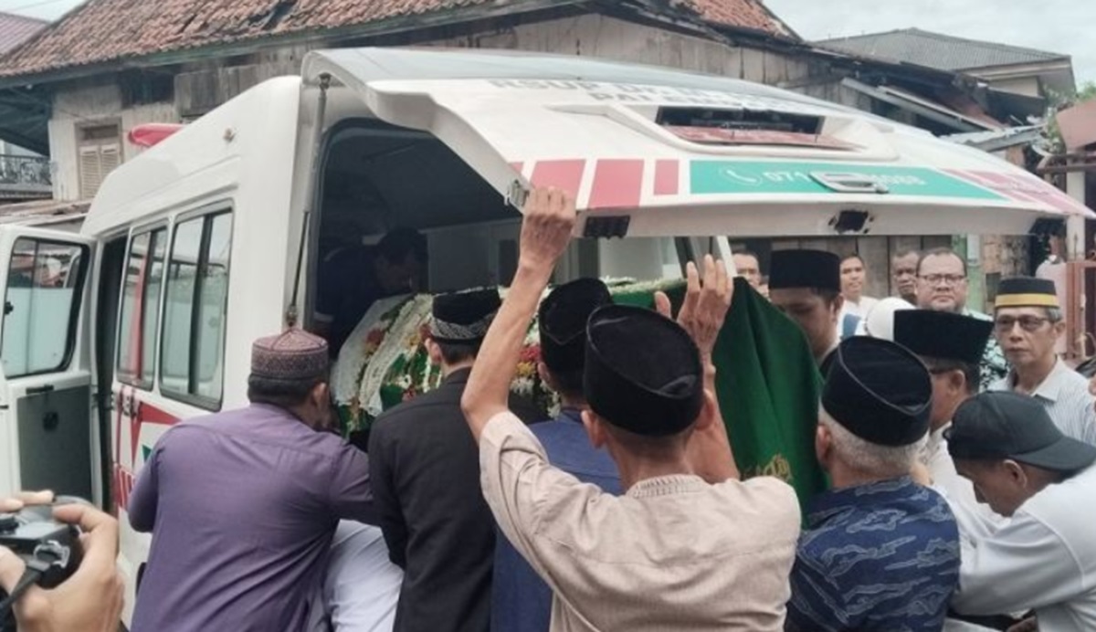 Pejabat Polri Ucapkan Belasungkawa atas Wafatnya Ibu Mendagri Tito Karnavian, Ada Karangan Bunga dari Jokowi