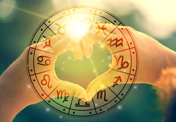 Kisah Cinta Zodiak Kamu, 21 Januari 2023, Aries, Ini Adalah Waktu Yang Tepat Untuk Bersama Teman-Teman