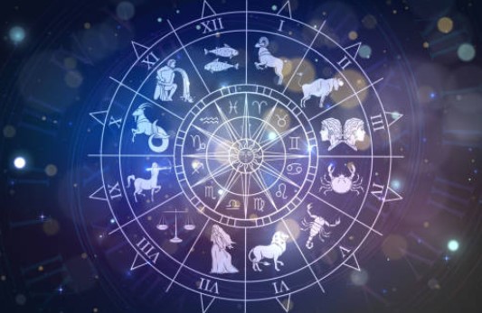 Ramalan Karier Berdasarkan Zodiak, Aquarius, Anda Berada di Titik Balik Dalam Karir Anda