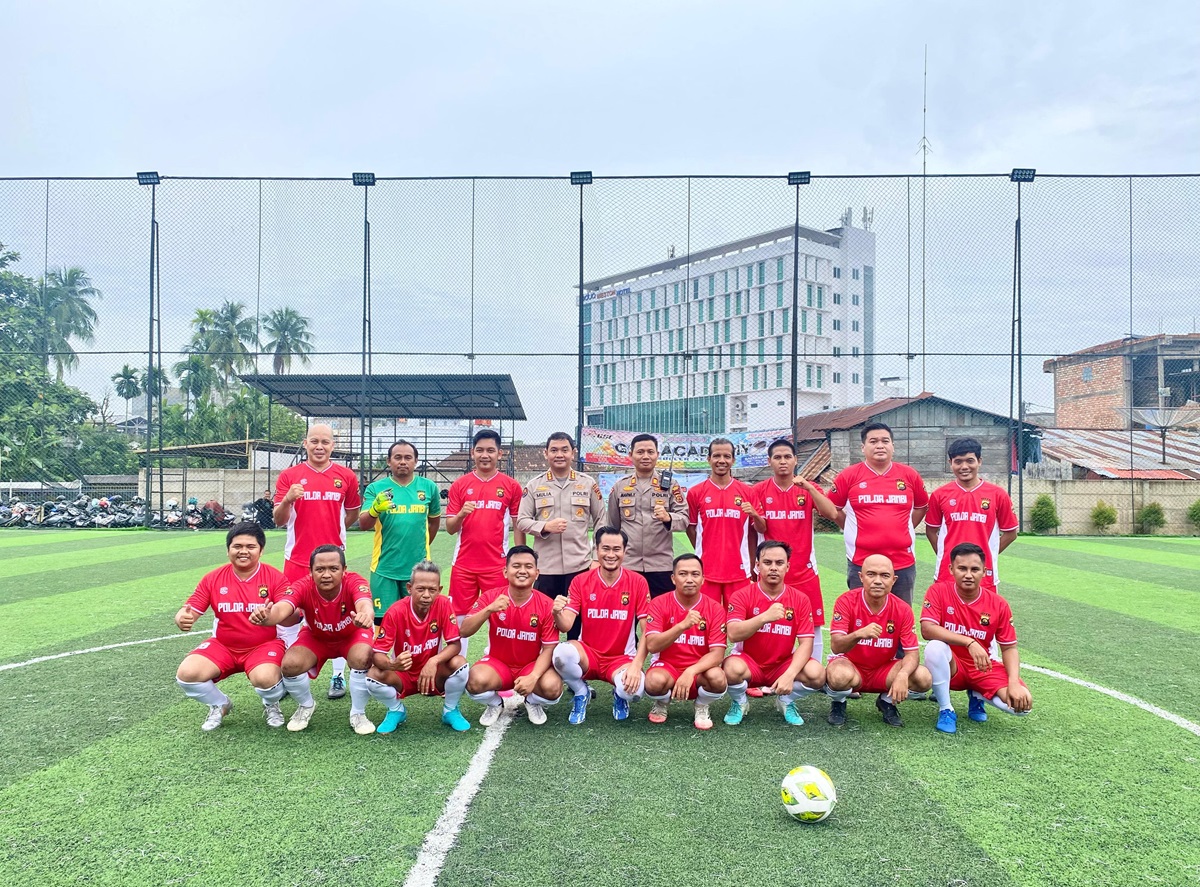 Kabid Humas Polda Jambi Saksikan dan Dukung Tim Pers Polda Jambi di Turnamen Mini Soccer HUT ke-87 ANTARA