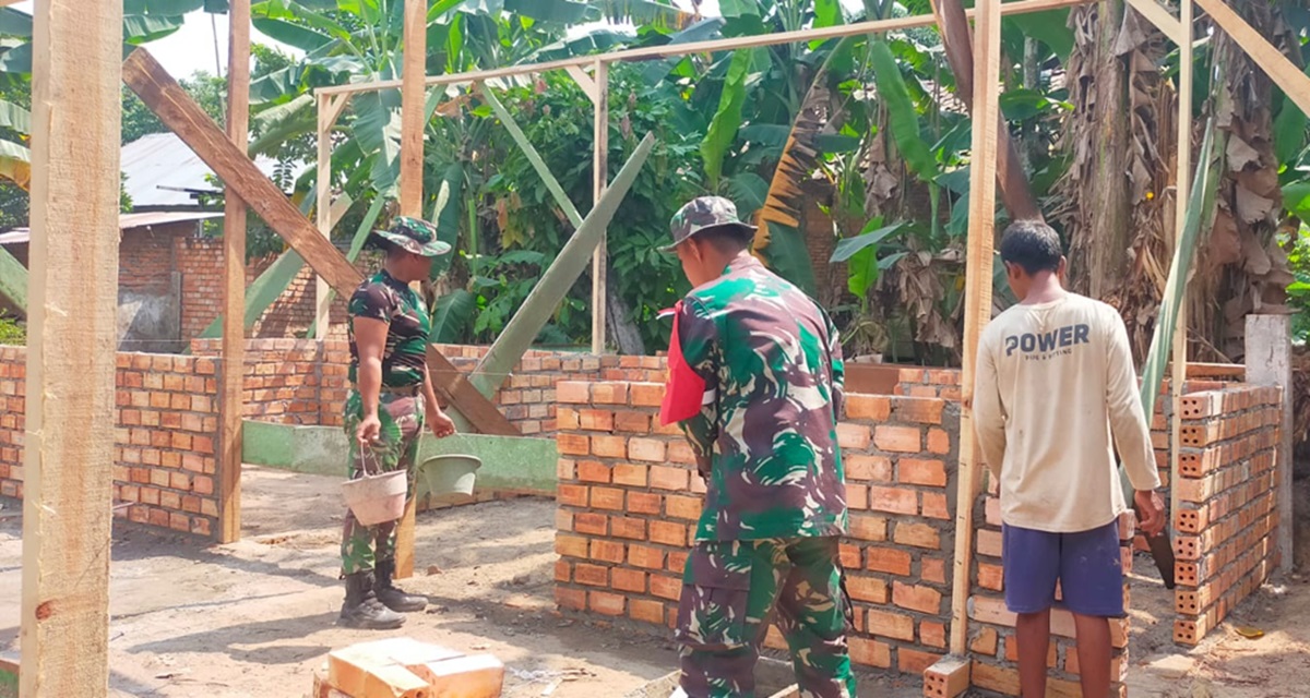 TMMD ke-121 Kodim 0415/Jambi, Pembangunan Rumah Layak Huni untuk Nenek Komsiah Terus Dikebut