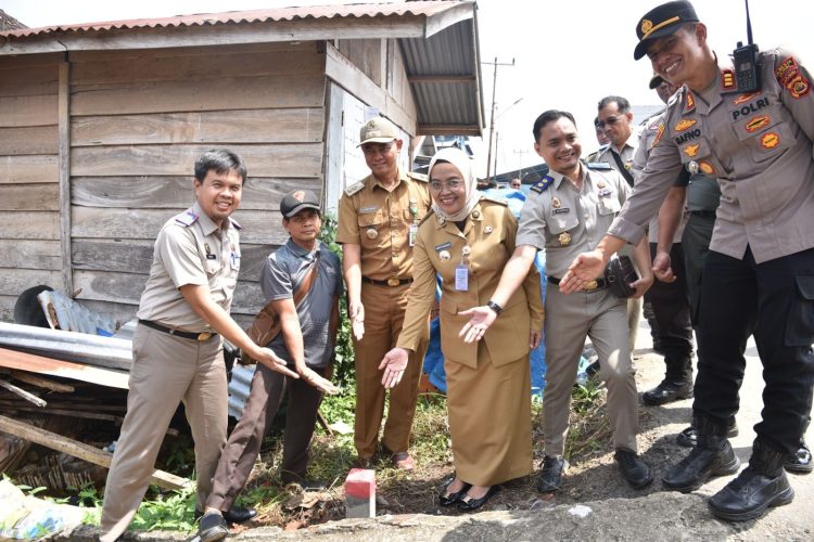 Pj Wali Kota Jambi Ikuti Pencanangan Gemapatas dan Gemadadis