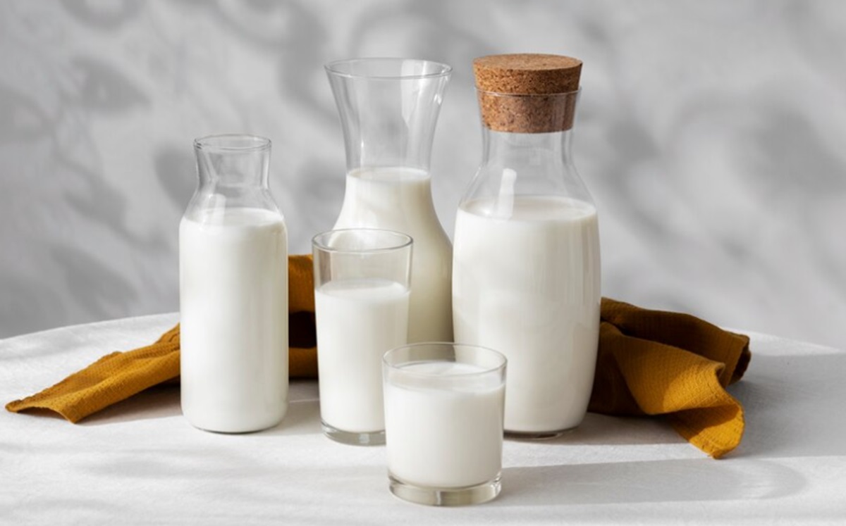9 Manfaat Minum Susu di Pagi Hari