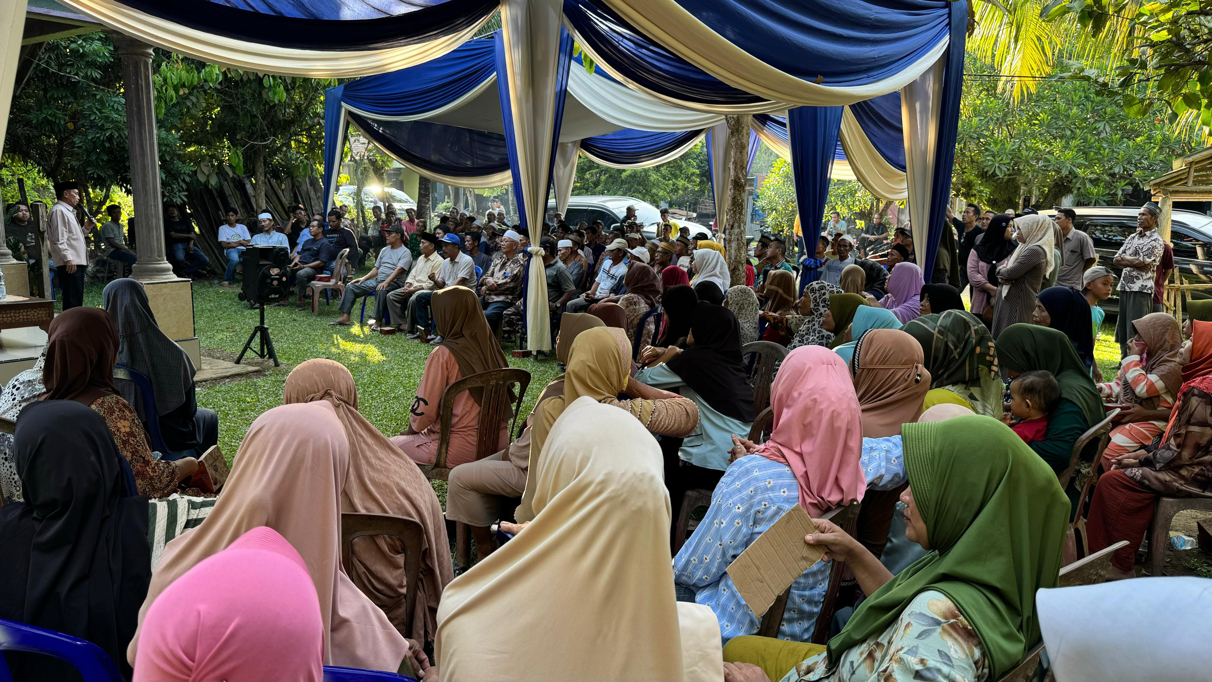 Warga Desa teriti, Tua sumay, teluk Singkawang, Lembak bungur Menyatakan Kemenangan 70% Untuk Agus-Nazar