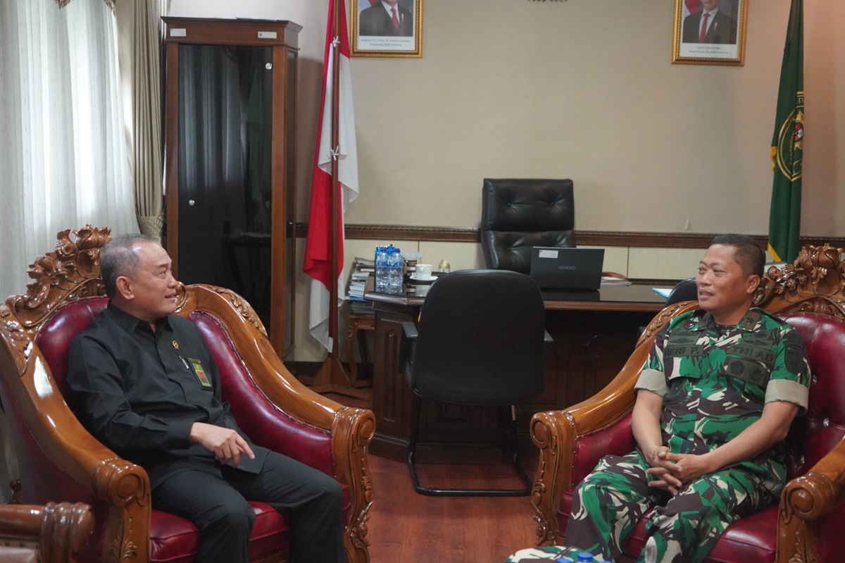 Pererat Sinergisitas, Danrem 042/Gapu Lakukan Kunjungan ke Kantor Kepala Pengadilan Tinggi Jambi