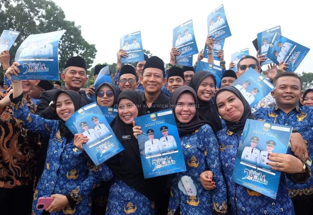 Pemkab Muaro Jambi Lantik 1.553 PPPK Formasi 2024, Bupati: Ini Awal Pengabdian Nyata