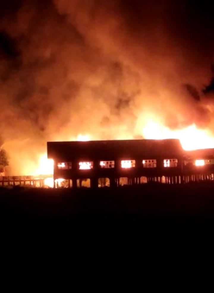 Kebakaran Hebat di SD 164 Kasang, Begini Kesaksian Warga