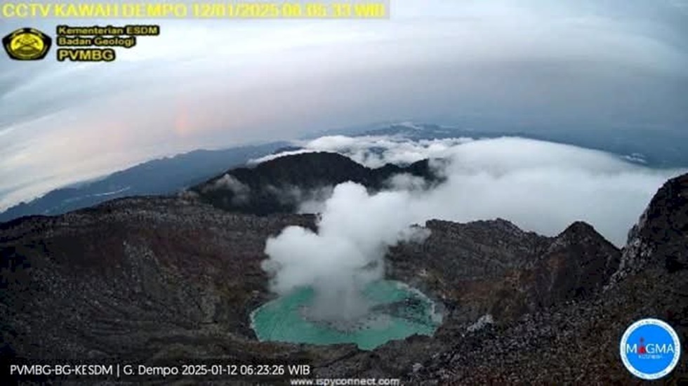 Gunung Dempo Erupsi Lagi, Status Waspada Diperpanjang, Pendaki Dilarang Mendekati Kawah