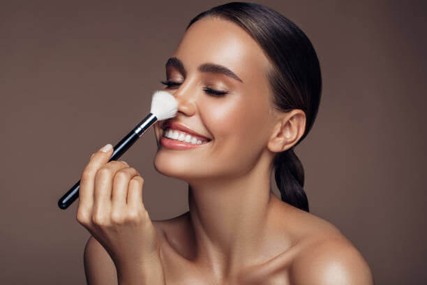 Mudah dan Cepat, Ini 7 Cara Makeup Natural untuk Pemula 