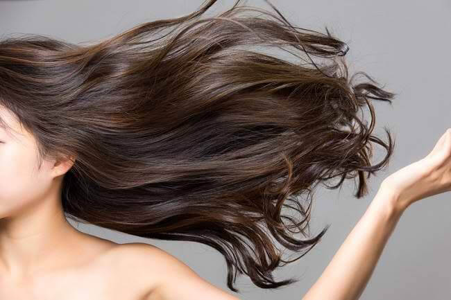 Cara Sederhana Merawat Rambut, Minimalkan Penggunaan Akessoris Rambut