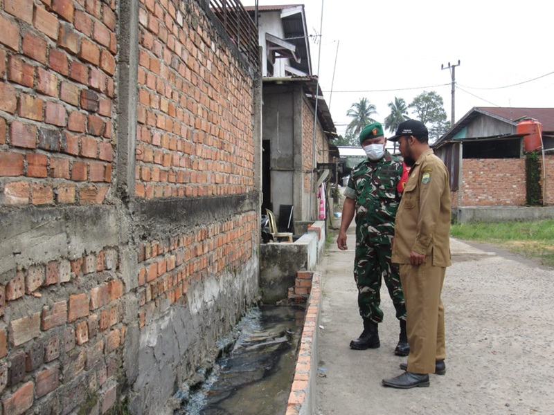 Terbongkar Usai Keracunan Massal! Sekda Muaro Jambi Temukan Saluran Limbah Mampet di Dapur MBG