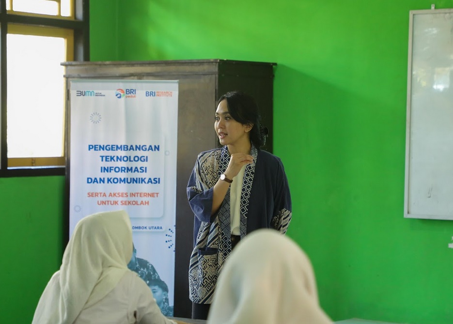 Turut Bangun Pondasi SDM Unggul, BRI Perkuat Pendidikan di Daerah 3T dengan Teknologi