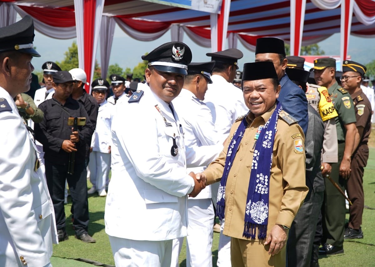 Gubernur Jambi Al Haris Hadiri Pengukuhan Perpanjangan Masa Jabatan Kades se-Kabupaten Kerinci