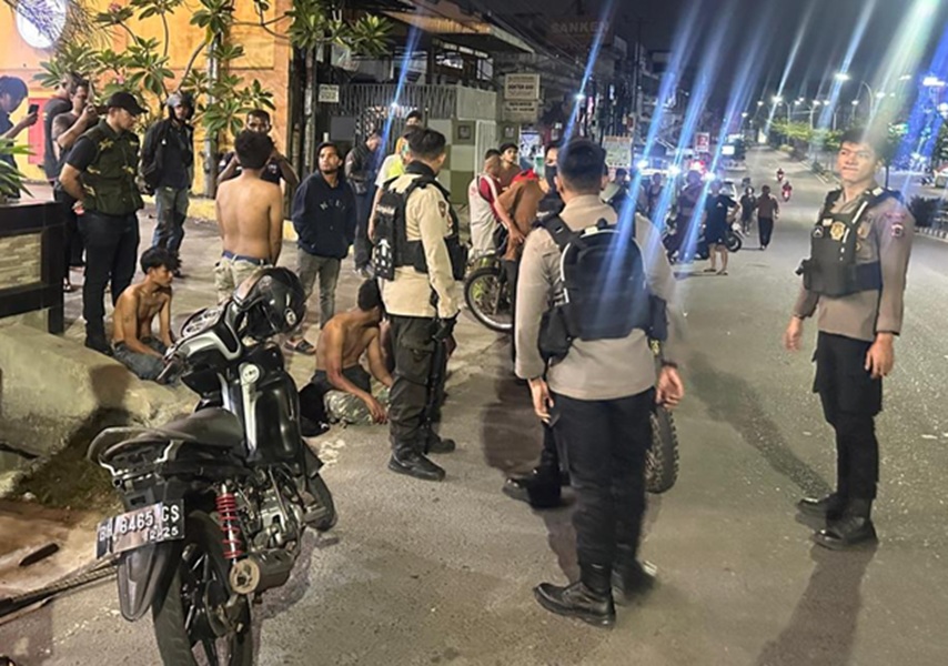 Gass! Tim Serigala Kota Amankan 4 Berandalan Bawa Sajam, Usai Terima Laporan Warga Lewat Call Center 110
