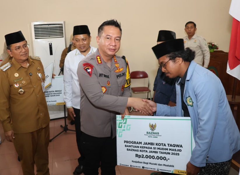 Kapolresta Jambi Apresiasi Penyerahan Bantuan Fardhu Kifayah dan Insentif Guru Ngaji oleh BAZNAS Kota Jambi