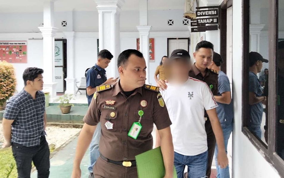 Buron 7 Tahun, Rusdi Mantan Kades Karmen Sarolangun Akhirnya Ditangkap Tim Tabur Kejari Sarolangun   