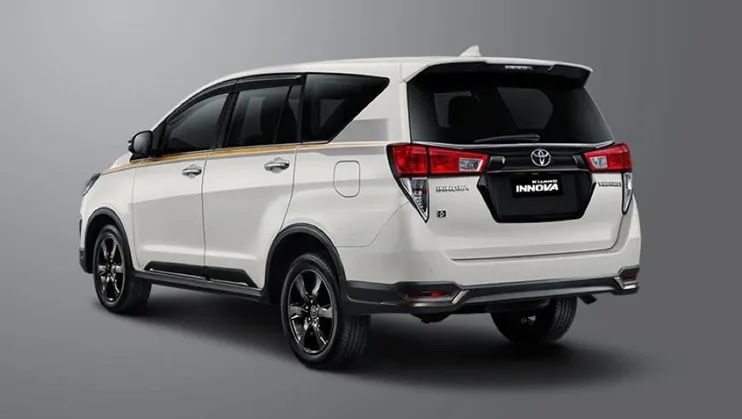 Pajak Naik Tapi Tetap Laris: Alasan Innova Reborn Diesel Manual Masih Jadi Favorit di 2026